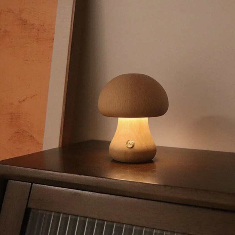 Lámparas de madera con forma de hongo