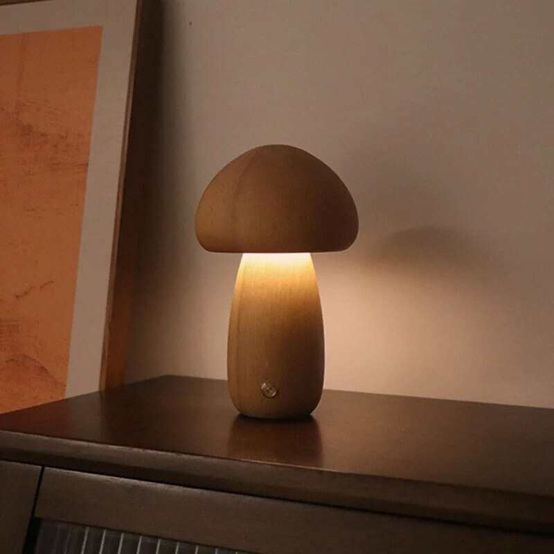 Lámparas de madera con forma de hongo